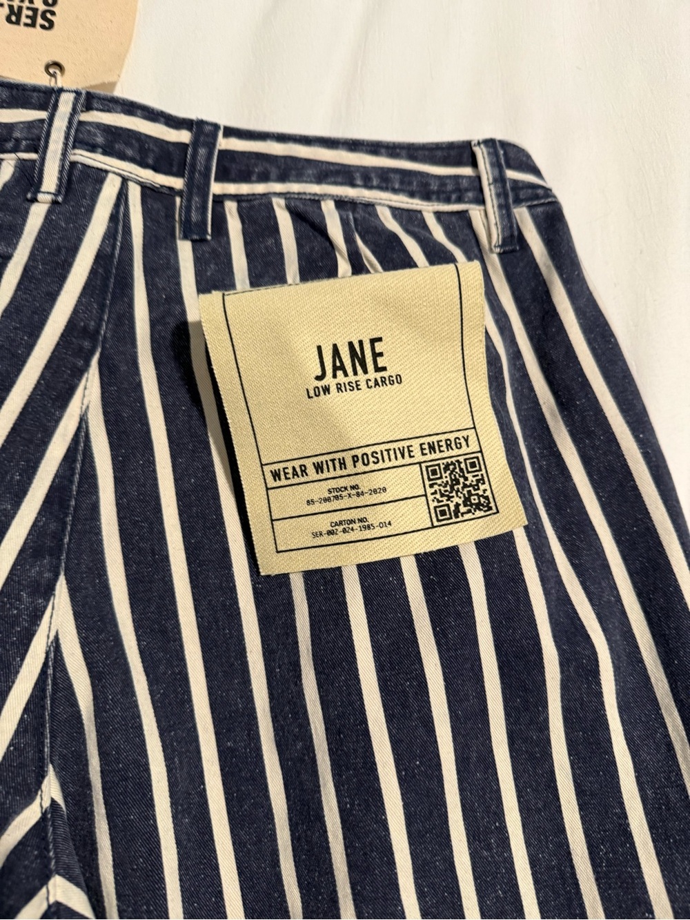 Striped Wide-Leg Cargo Pants in Navy and White - Picture 5 of 5